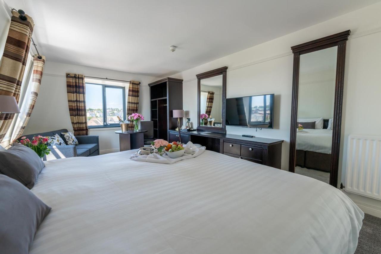 Marine Court Hotel Бангор Екстериор снимка