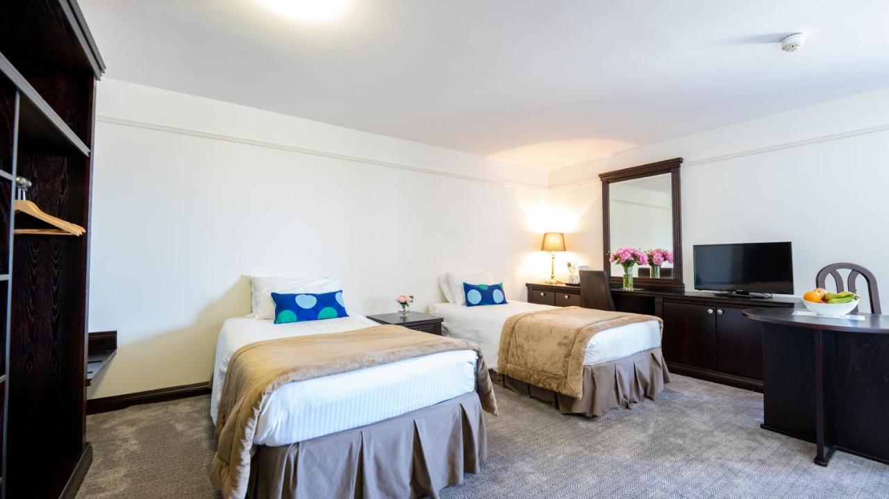 Marine Court Hotel Бангор Екстериор снимка