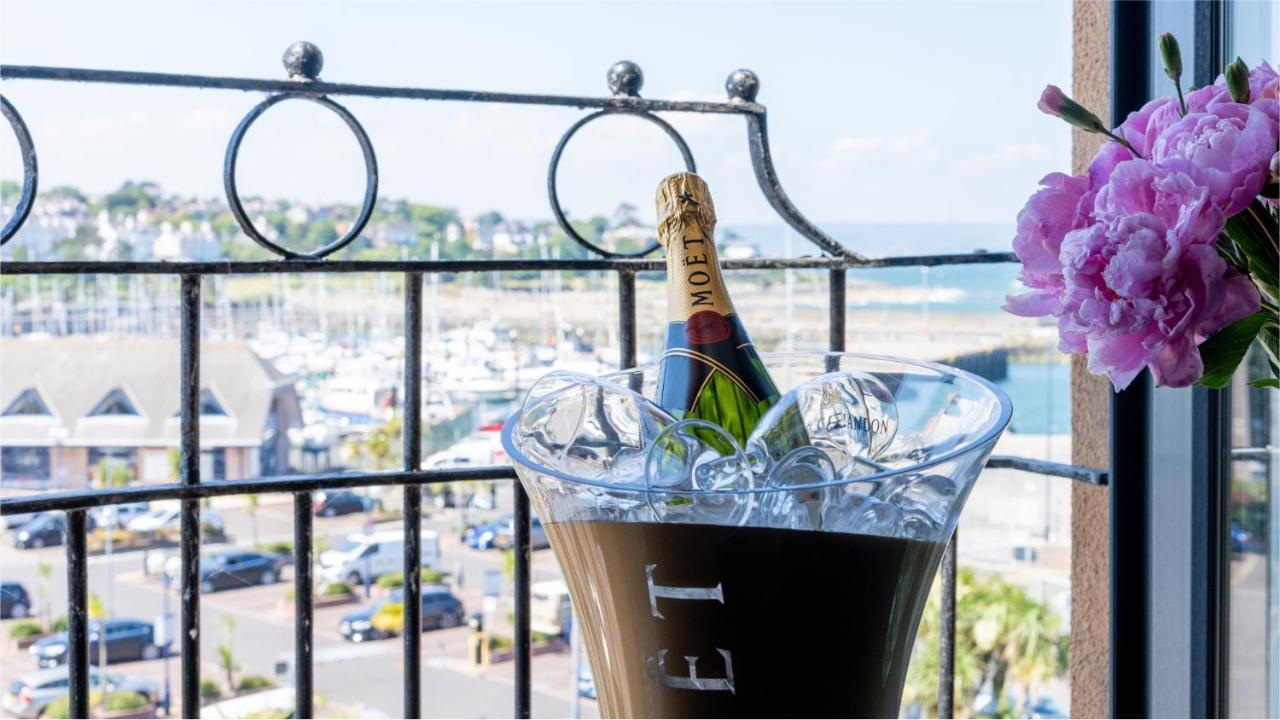 Marine Court Hotel Бангор Екстериор снимка