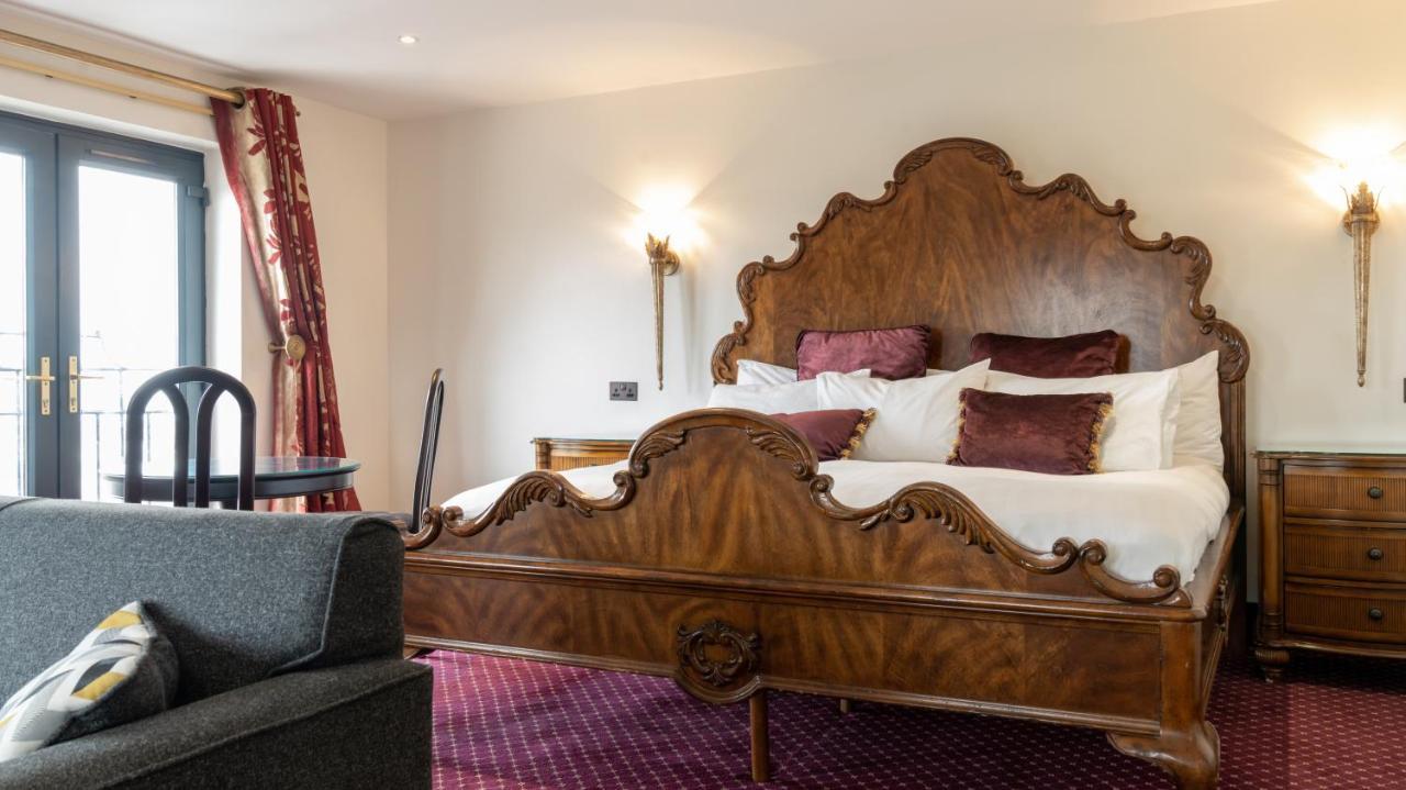 Marine Court Hotel Бангор Екстериор снимка