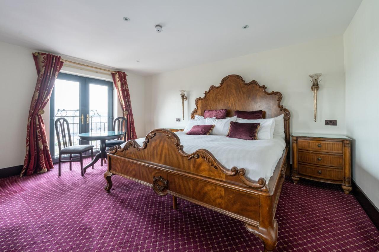 Marine Court Hotel Бангор Екстериор снимка