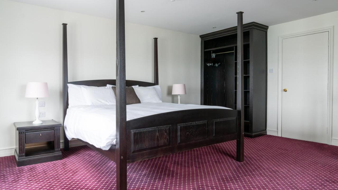 Marine Court Hotel Бангор Екстериор снимка