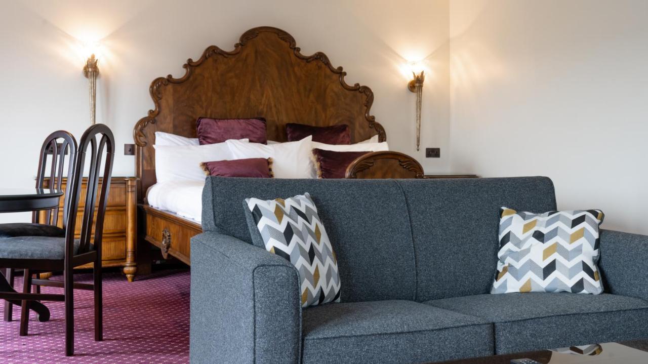 Marine Court Hotel Бангор Екстериор снимка